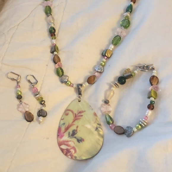 Tropical Pastel Set Necklace Bracelet Earrings Original AJ Nelly Design - Picture 6 of 12